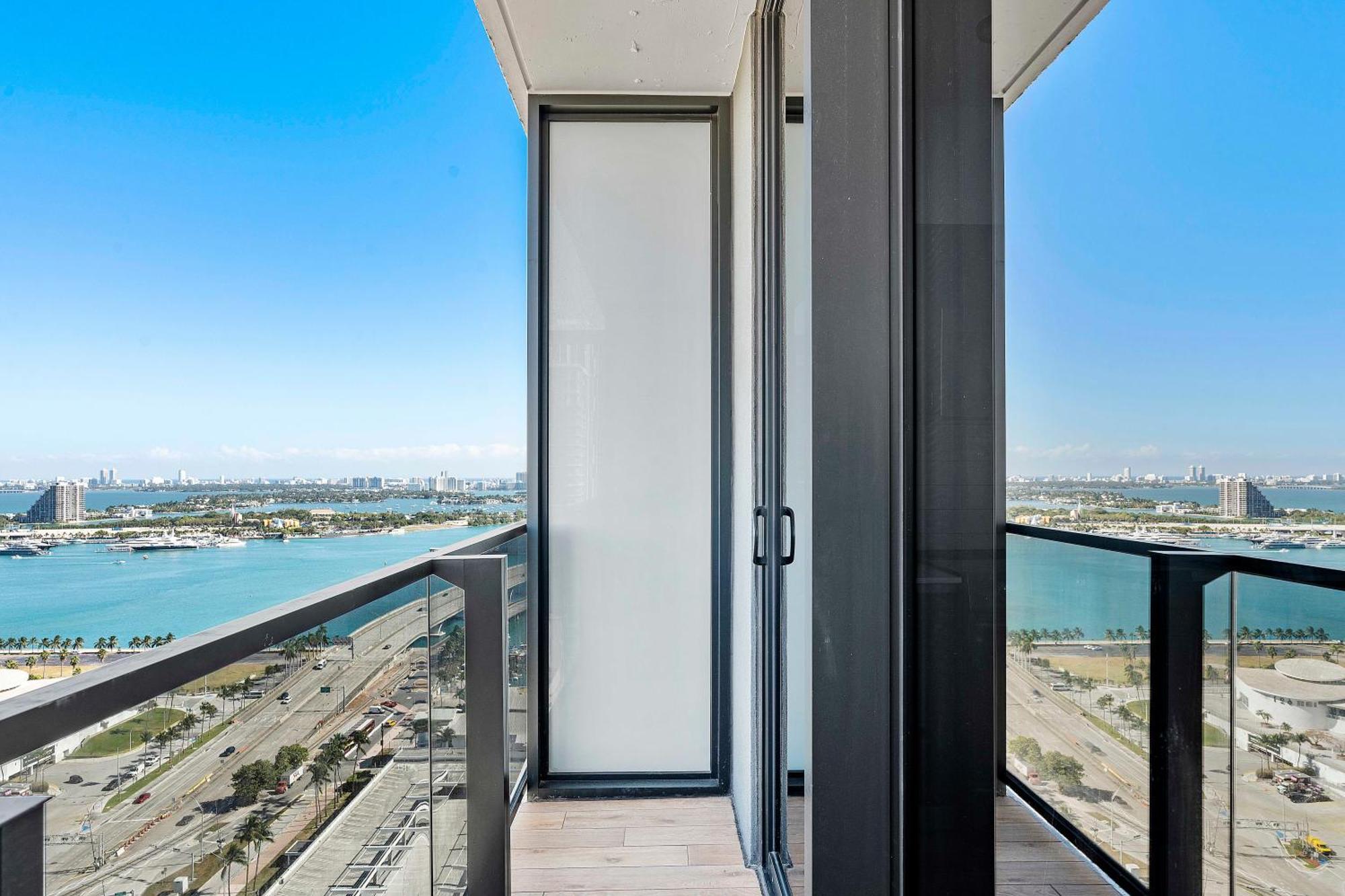 Downtown By Miami Vacation Rentals Екстер'єр фото