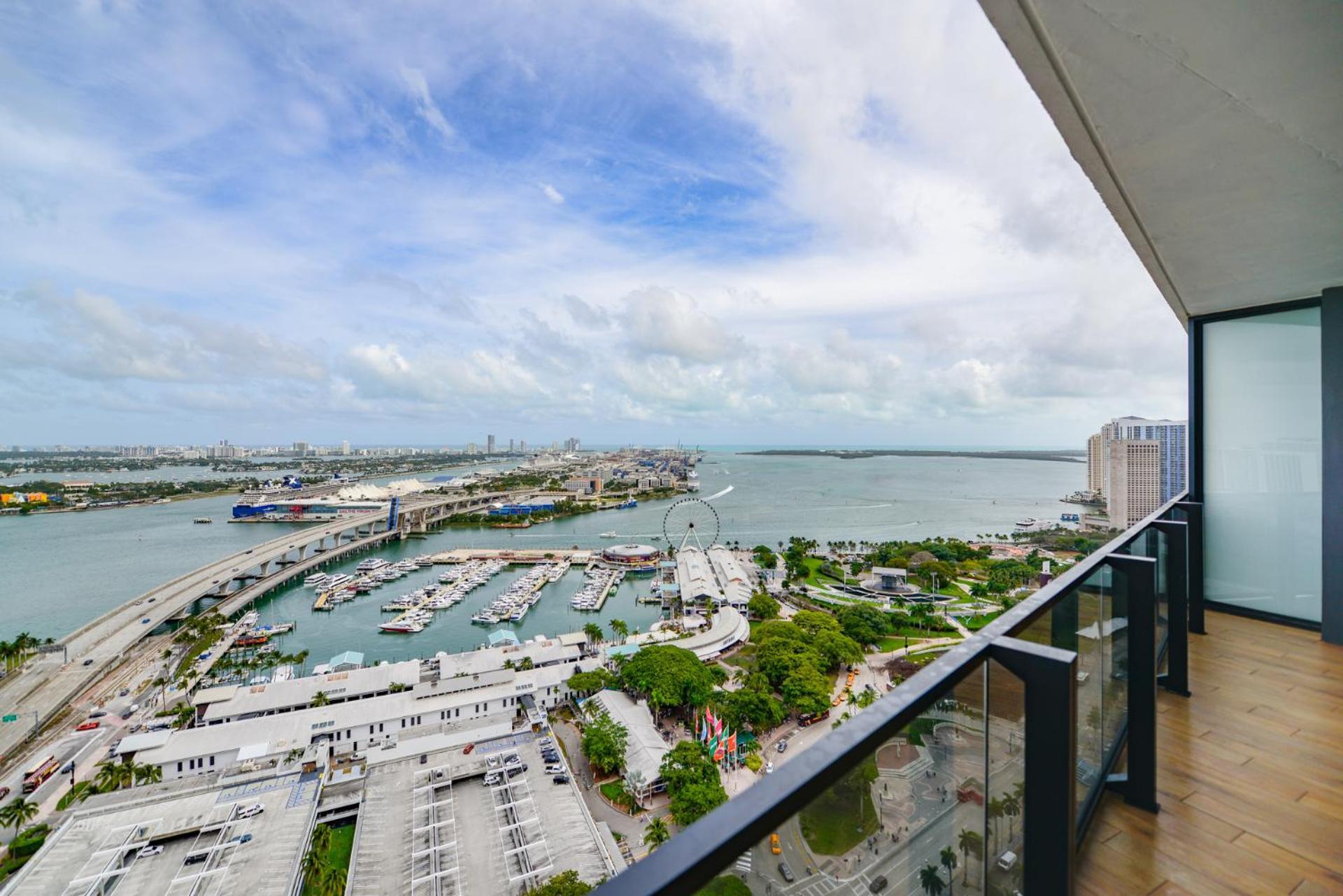 Downtown By Miami Vacation Rentals Екстер'єр фото