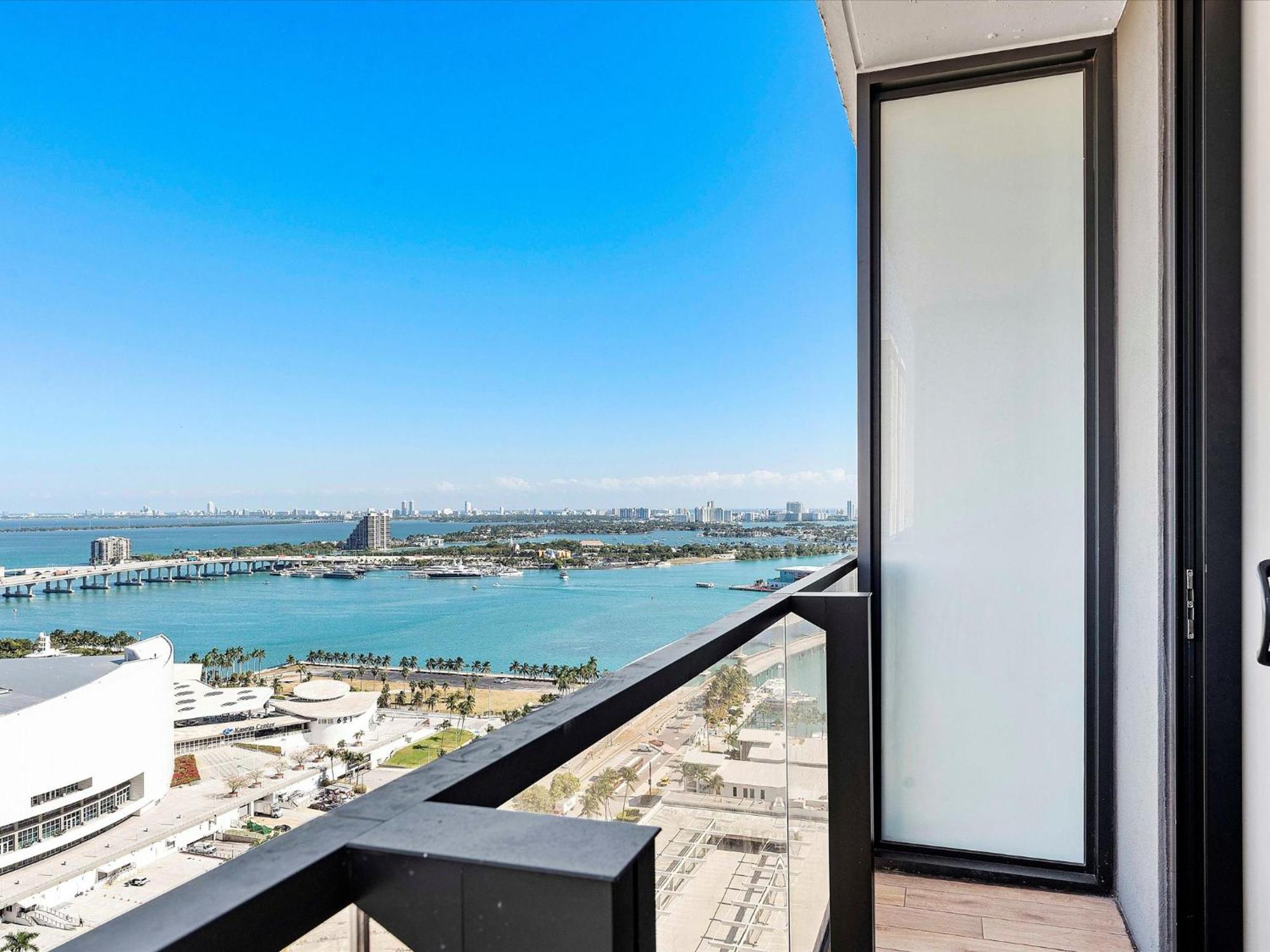 Downtown By Miami Vacation Rentals Екстер'єр фото